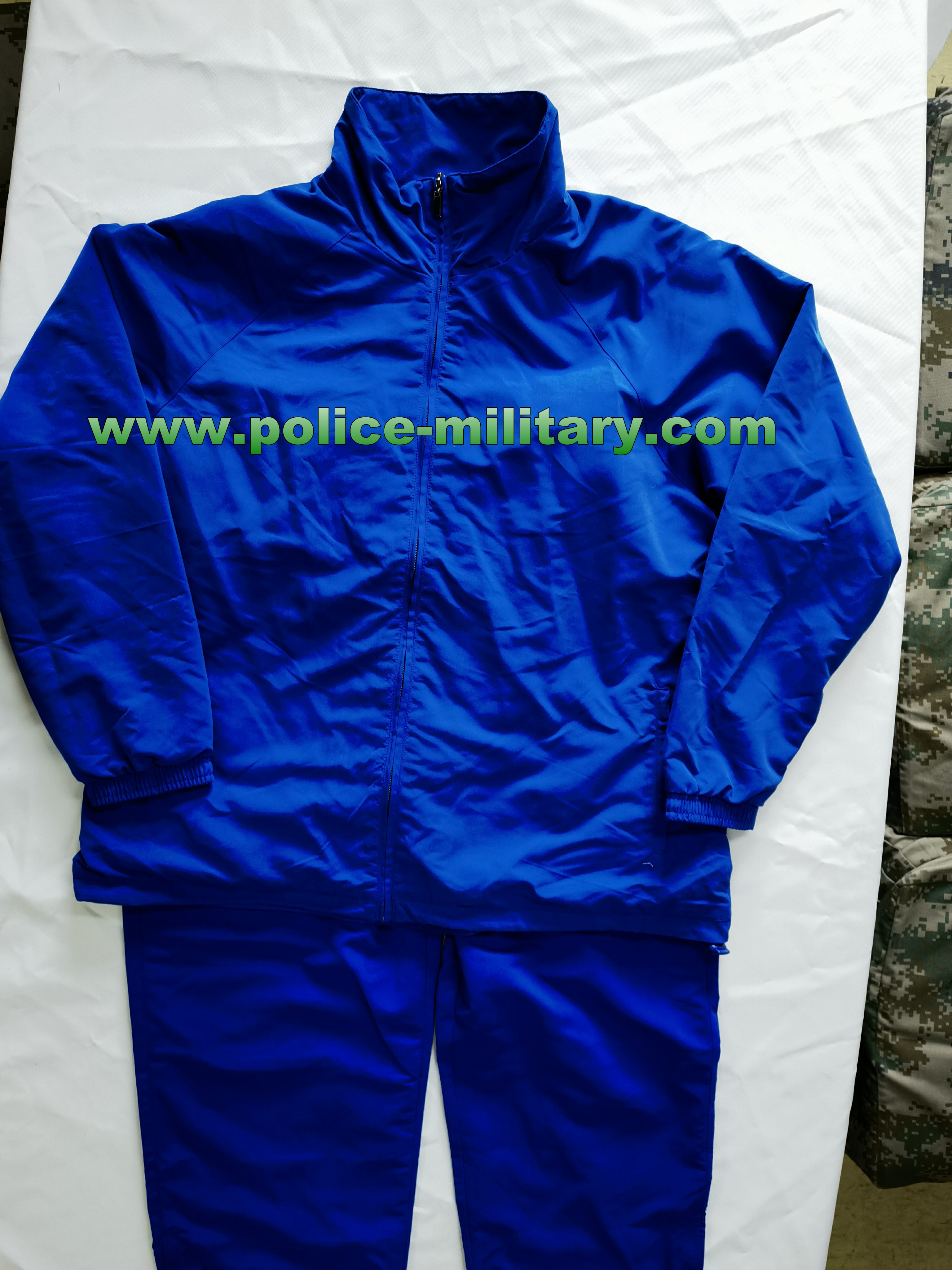 CB20909 SAUDI OFFICERS SPORT SUITS