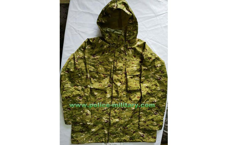 CB20521 KUWAIT RAINCOAT