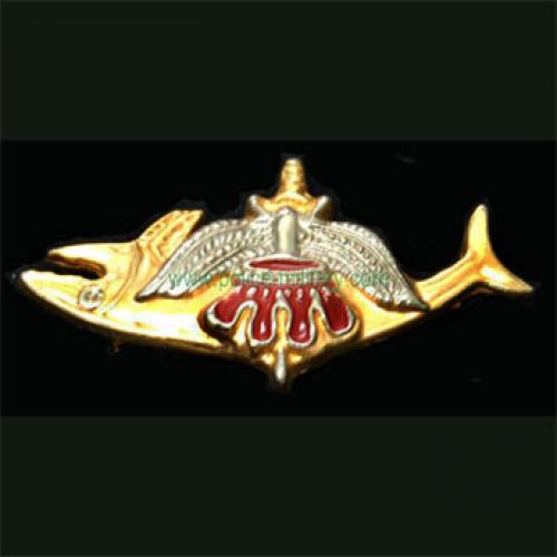 CB40824 Insignia